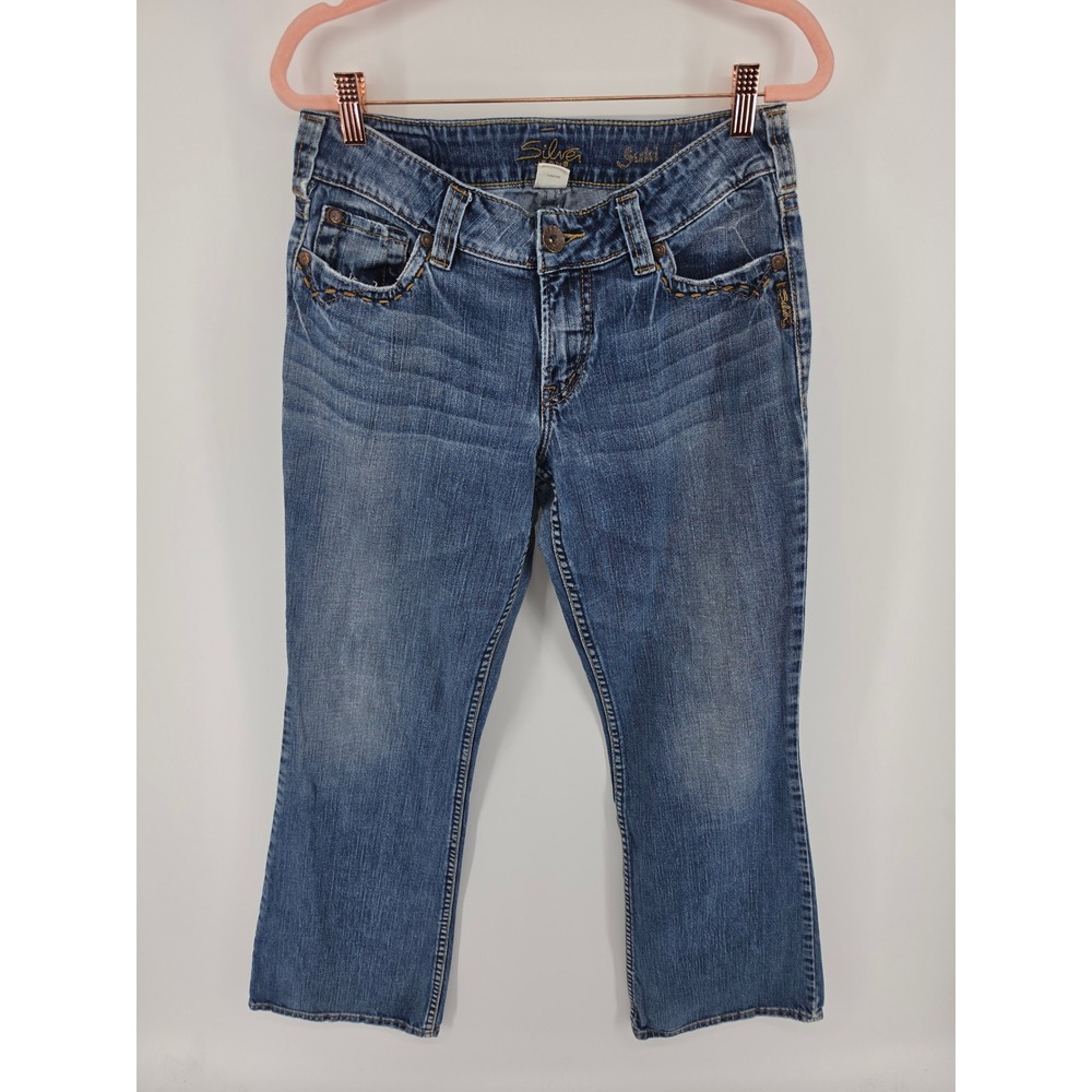 Silver Jeans Suki Surplus Mid Rise Capri Medium Wash Distressed Embroidered 29